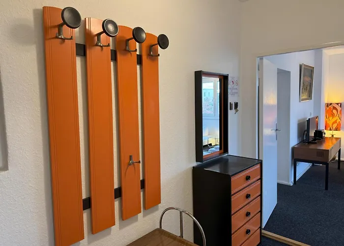 M M - Free Parking - Vintage Style Apartment