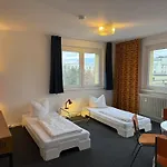 M M - Free Parking - Vintage Style Appartement Berlin