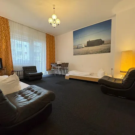 M M - Free Parking - Vintage Style Appartement Berlin
