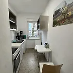 Apartament M M - Free Parking - Vintage Style